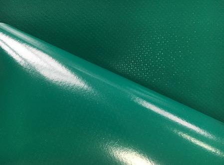 PVC tentu materiāls (autotents) 636/636, bl.650g/m², pl.250cm. Rullis 162,5m². Cena ar PVN par rulli